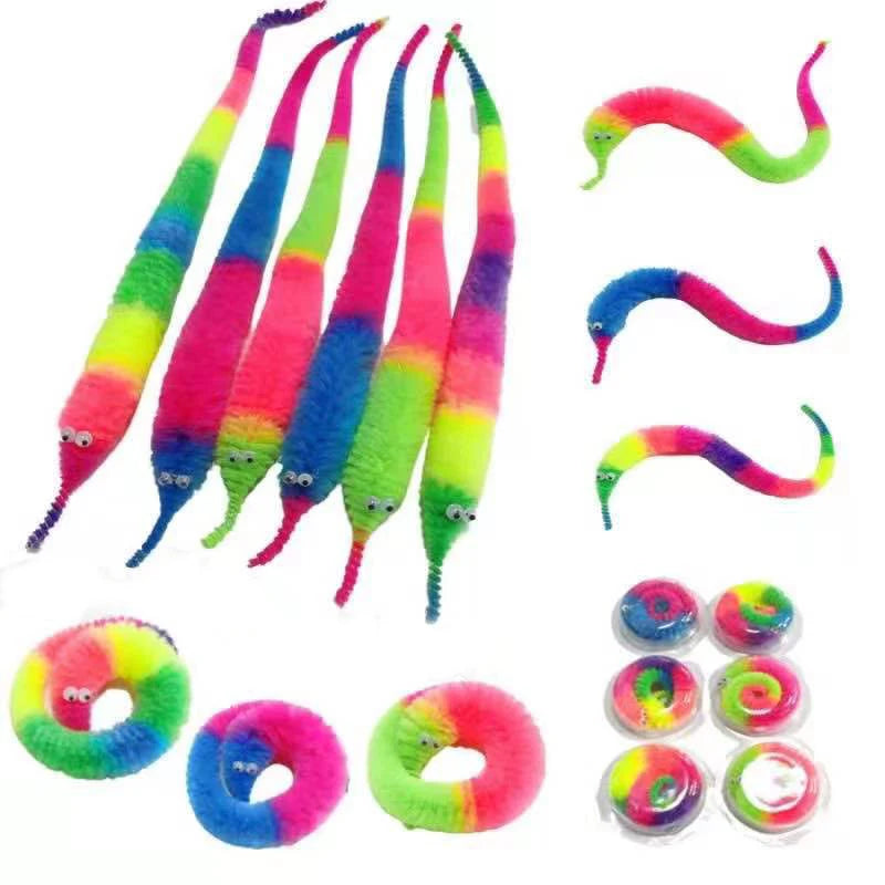 Bouncy fuzzy worm ball cat toy